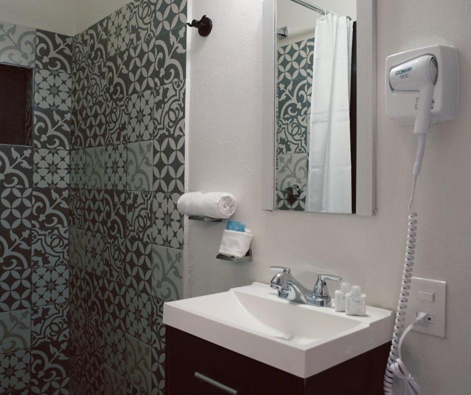 Bkl Hotel Oaxaca Екстериор снимка